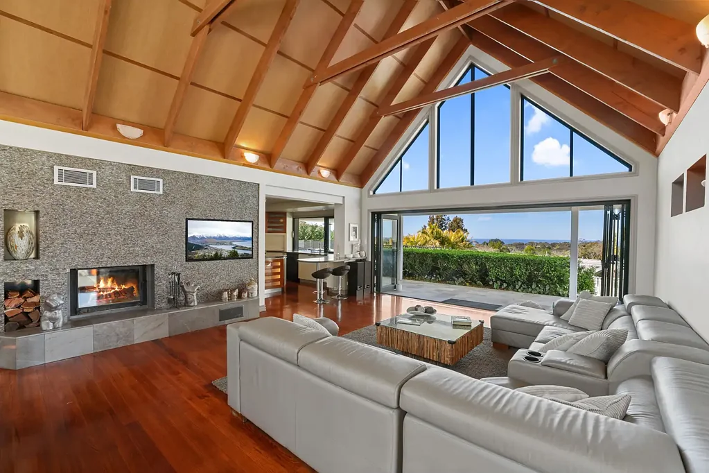 Ingleside 6બેડરૂમ Unique lifestyle, expansive ocean views, ultimate privacy