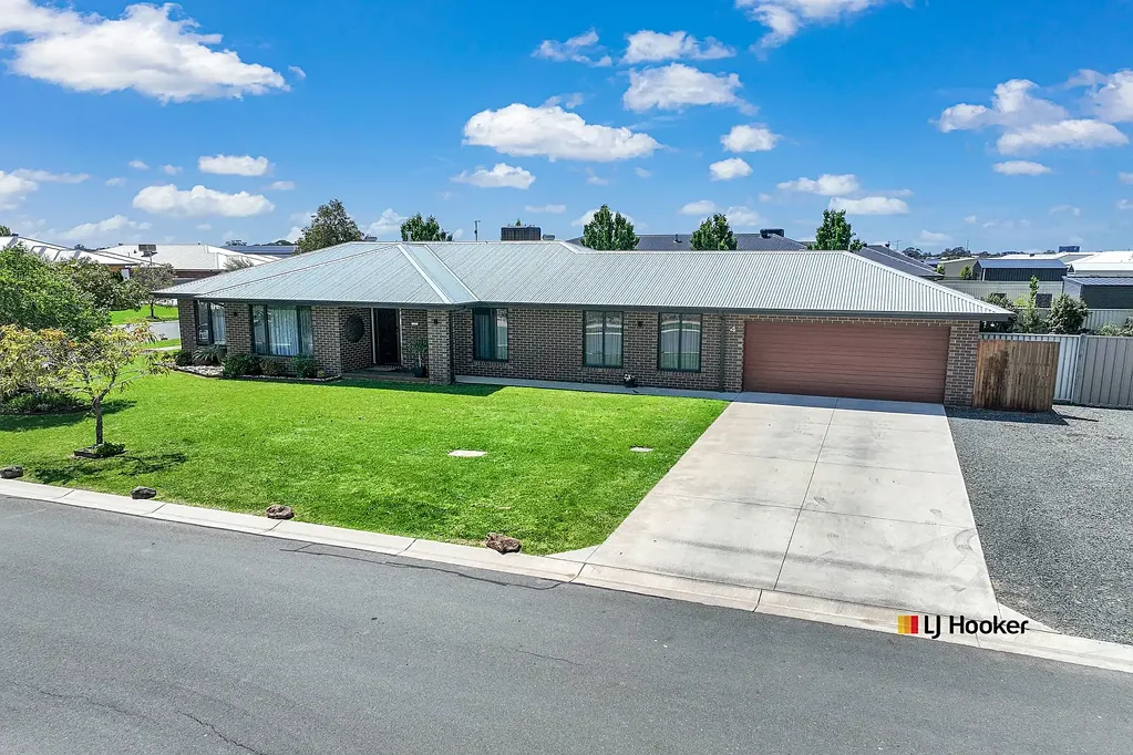 Moama 4房  Stylish 4-Bedroom Home in Popular Estate – A Dream Lifestyle Awaits!