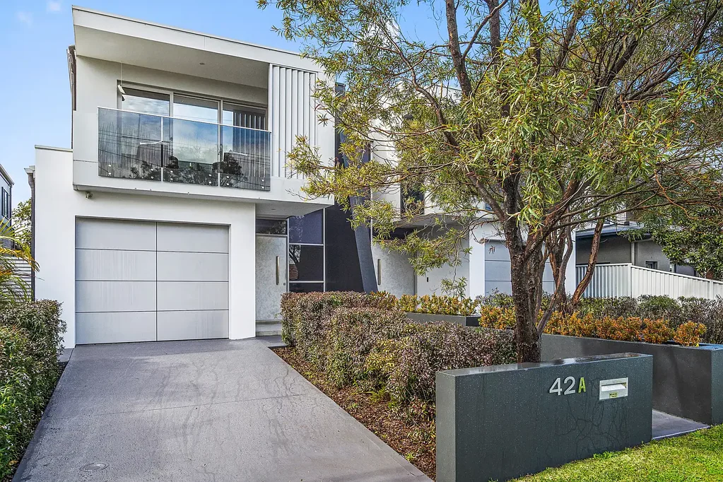 42A Crammond Boulevarde, Caringbah, NSW 2229