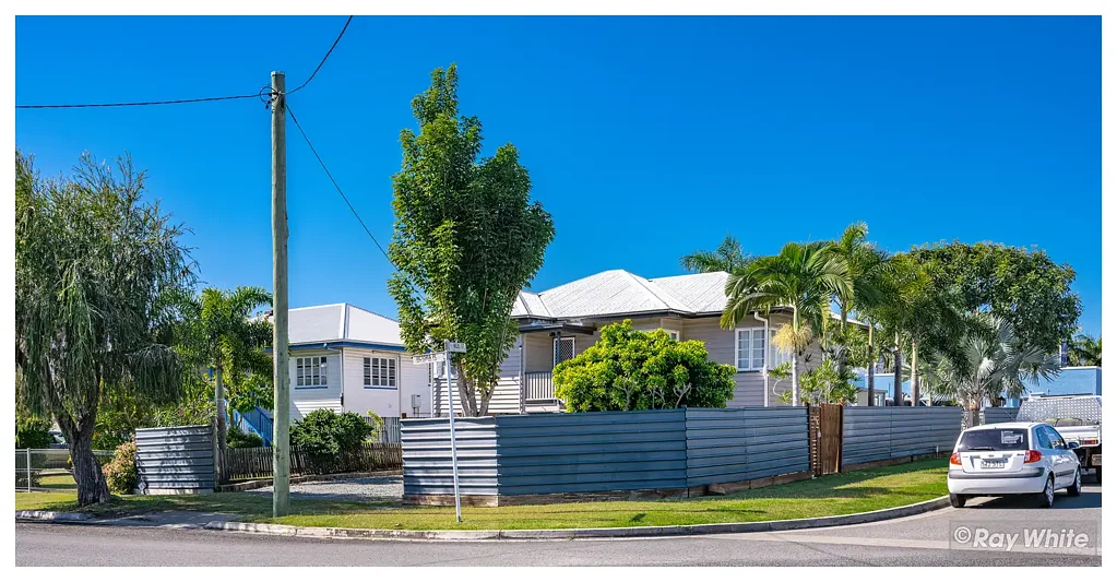 222 Victoria Place, Berserker, QLD 4701