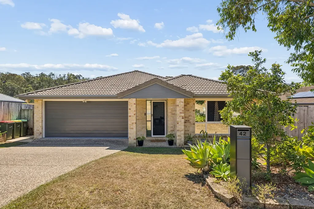 Joyner 4Zimmer MOVE-IN READY, POOL & MOTIVATED SELLERS!