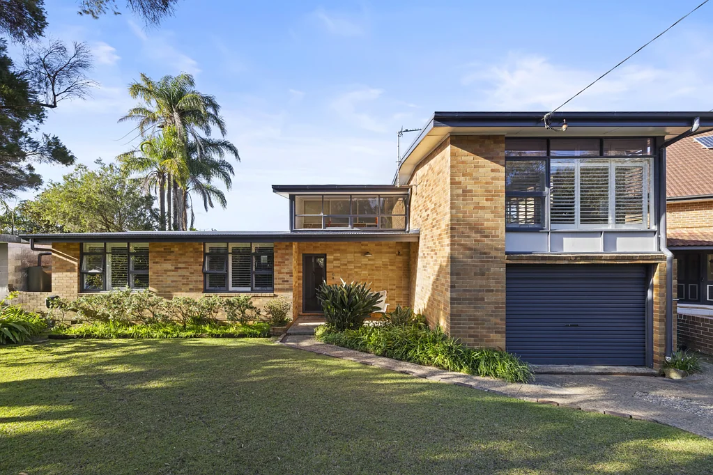 Allambie Heights 3 Bedroom Mid-century modern gem in prized cul-de-sac