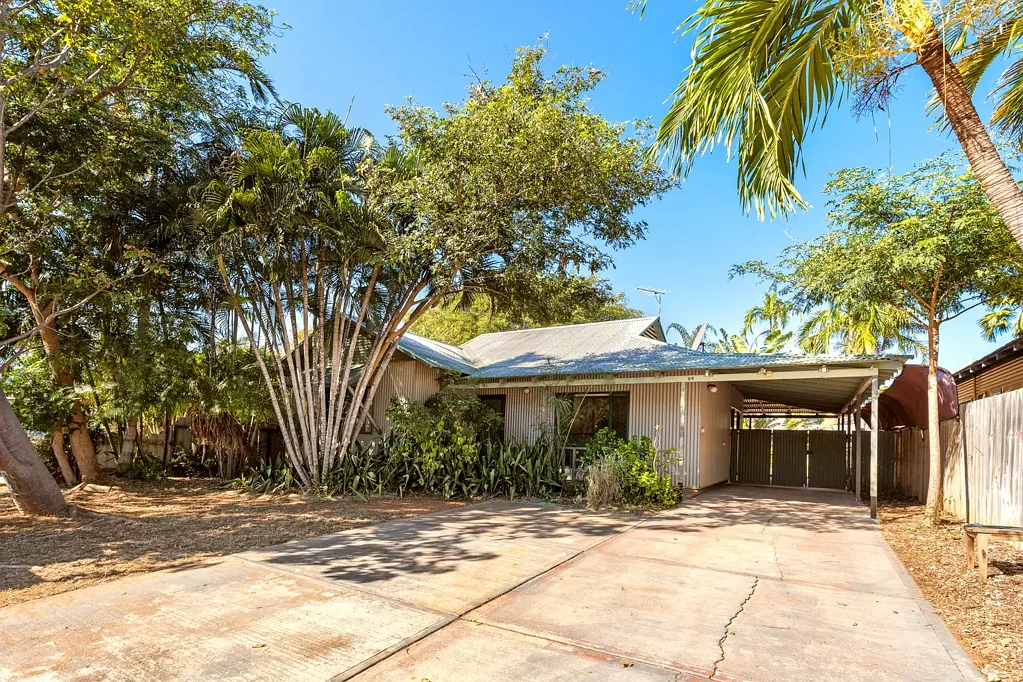Family Living in a Convenient Roebuck Location