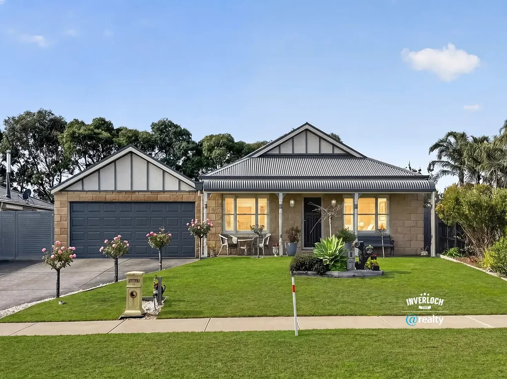 Wonthaggi 3房  Character, Craftsmanship, and Room for Everything You Tow