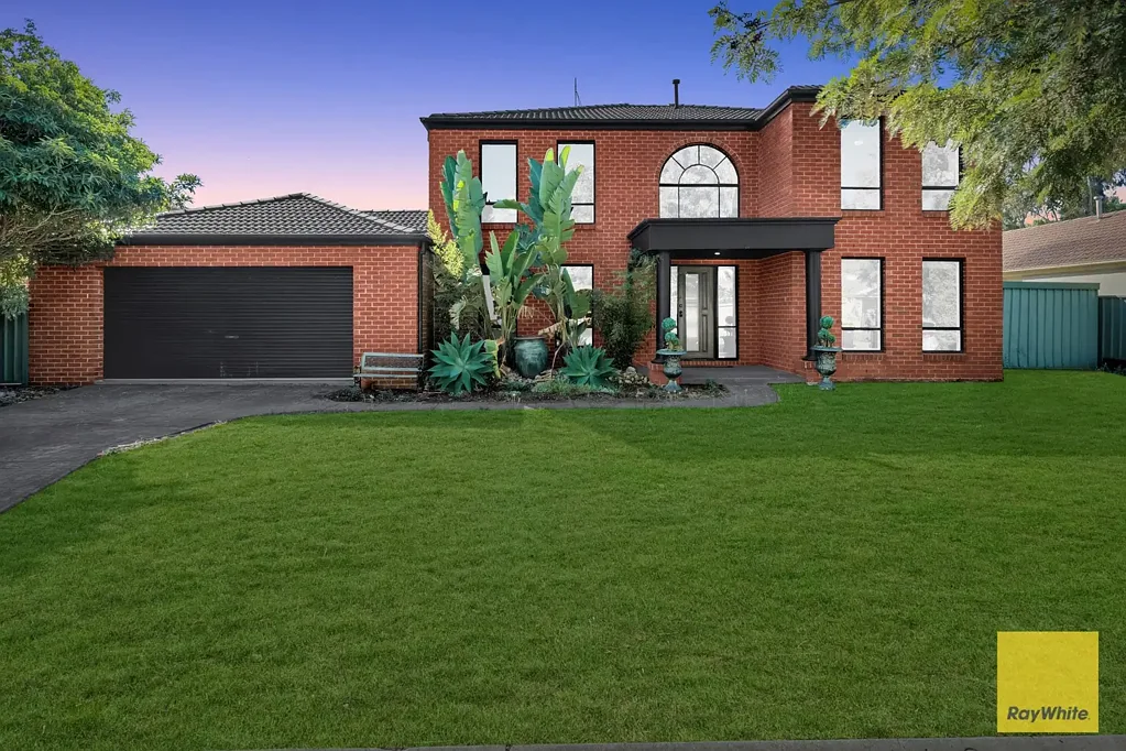 3 Creekbank Place, Caroline Springs, VIC 3023