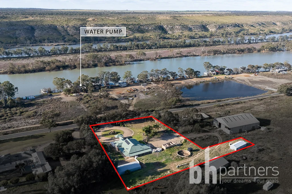 Younghusband 4 Bedroom Magnificent River Living!