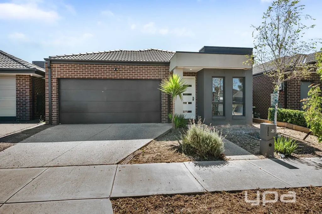 38 Upthorpe Way, Mickleham, VIC 3064