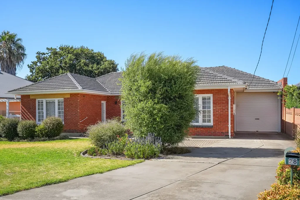 28 Hughes Avenue, Henley Beach, SA 5022