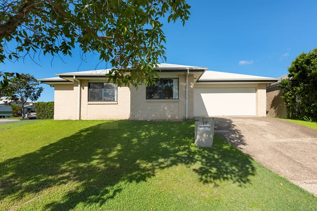 17 Charles Avenue, Pimpama, QLD 4209