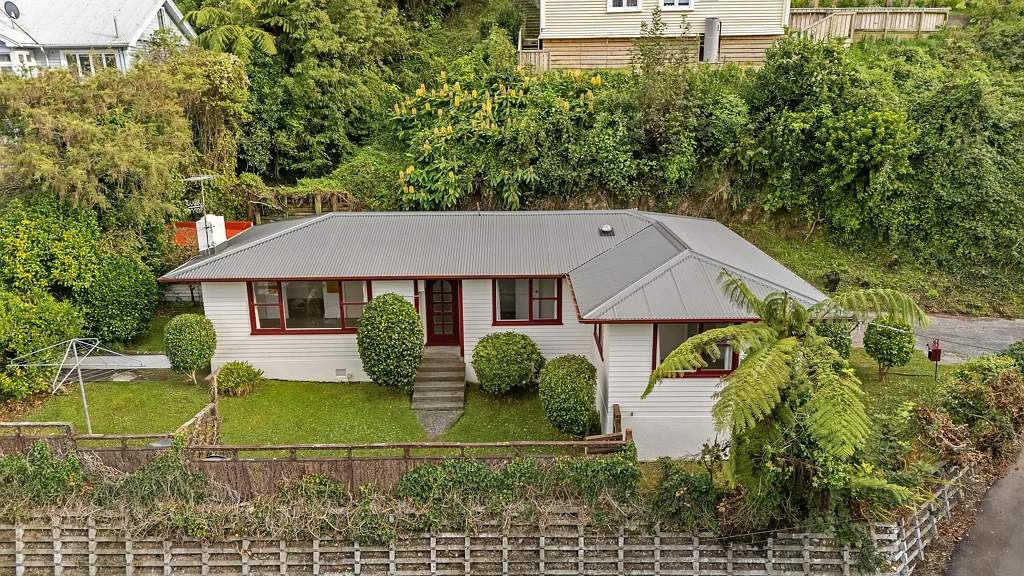 23 Governor Road, Northland, Wellington City, Wellington
