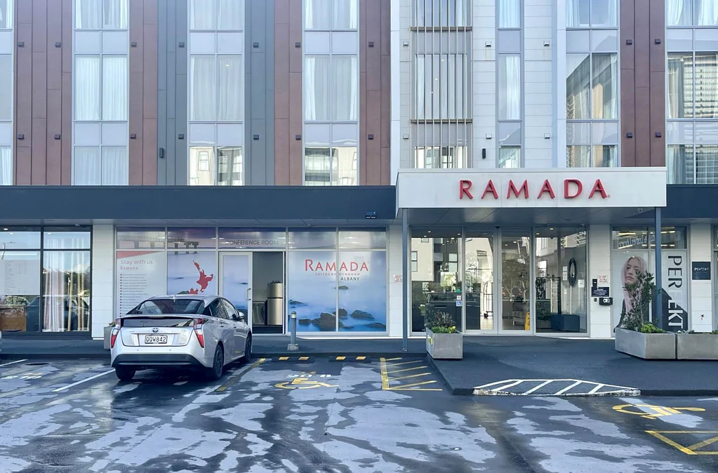 Albany RAMADA RETAIL UNIT