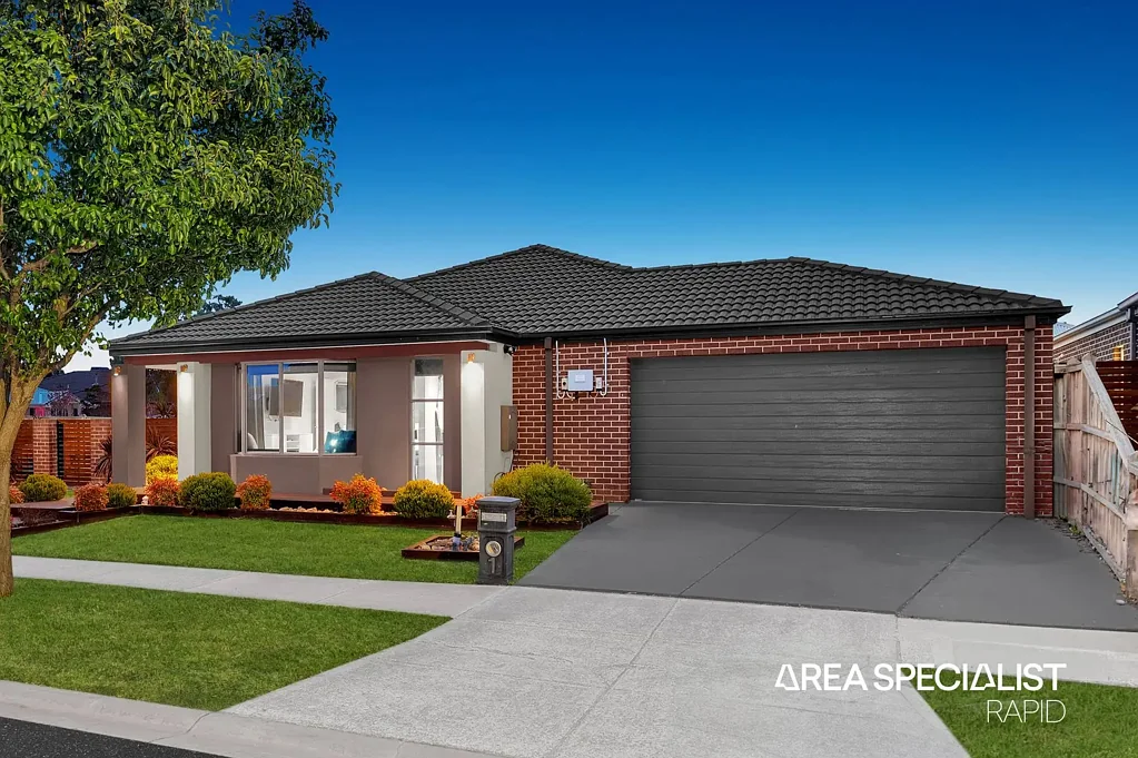 1 Black Caesar Drive, Cranbourne East, VIC 3977