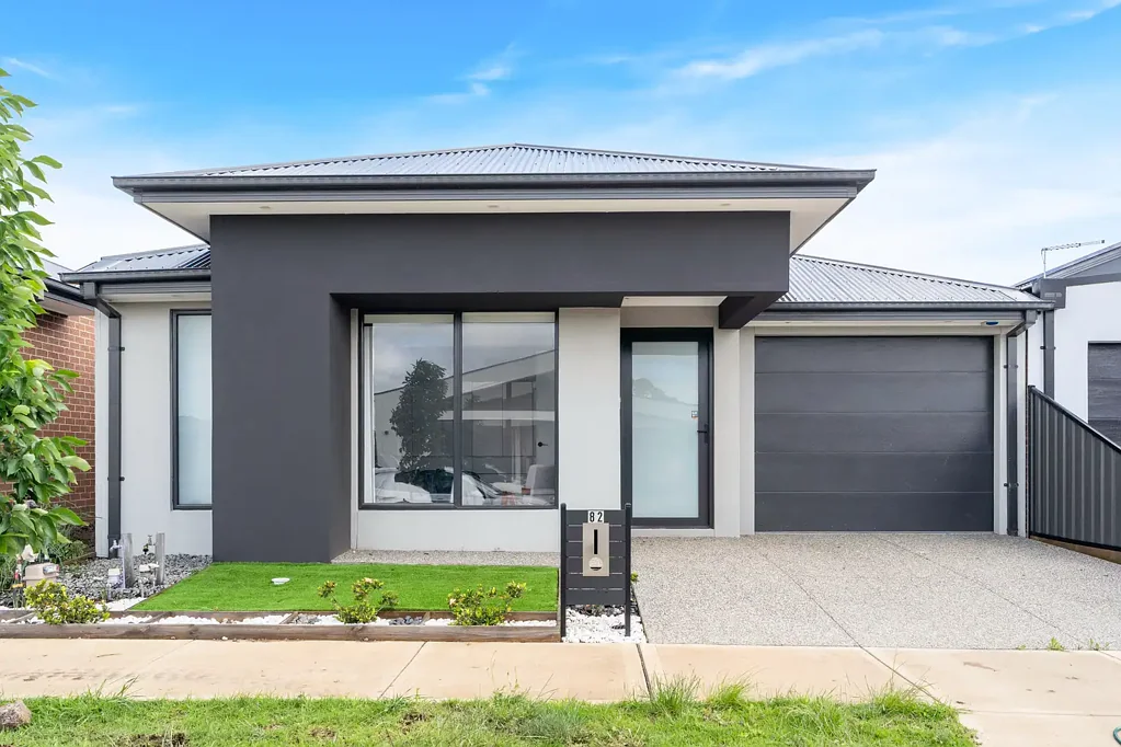 82 Darwinia Drive, Mickleham, VIC 3064