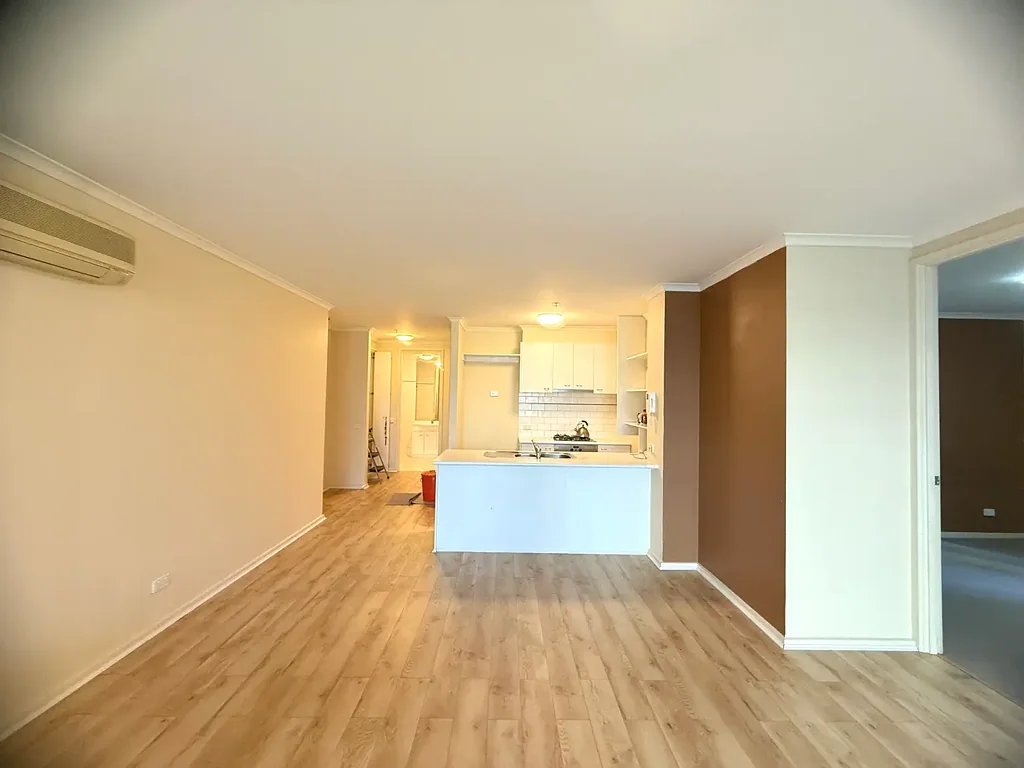 Spacious 2-Bedroom Apartment in the Heart of South Melbourne
