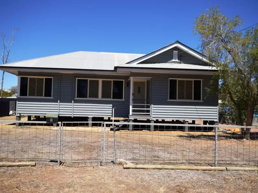 1 Heron Street, Longreach, QLD 4730