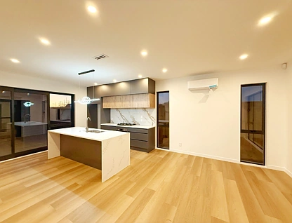 6 Kobe Street, 1694, Auckland, 4房, 2浴, 整租独立别墅