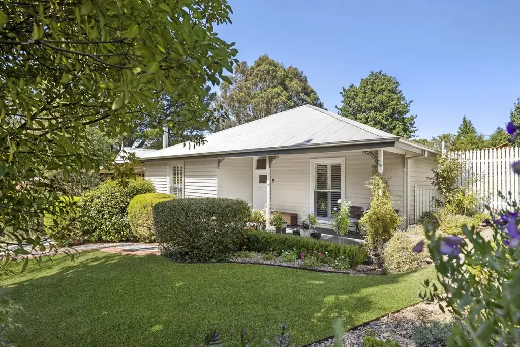 9 Curtis Court, Gisborne, VIC 3437