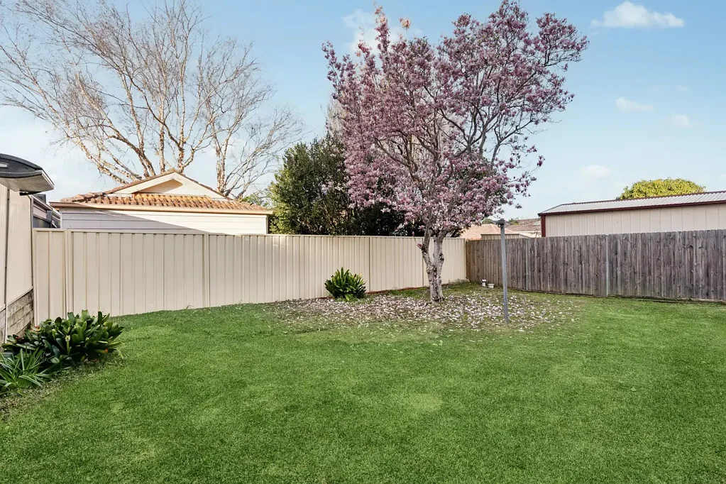 Hurstville 3침실 Fully renovated home offers exemplary family living