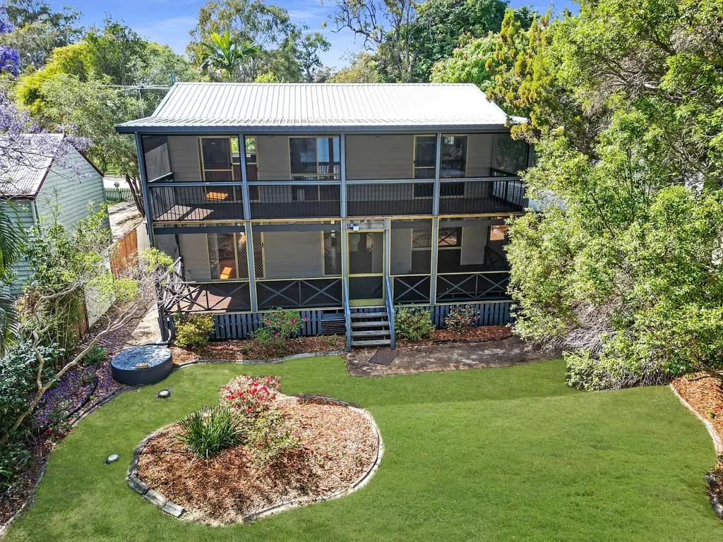 15 Coondooroopa Drive, Macleay Island, QLD 4184