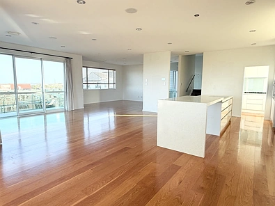 Prime Location and sea view