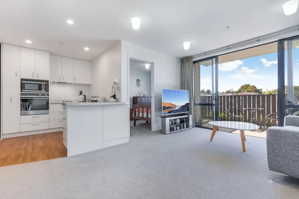 Manurewa East 2Moenga Peaceful, Modern & Care Free Living!
