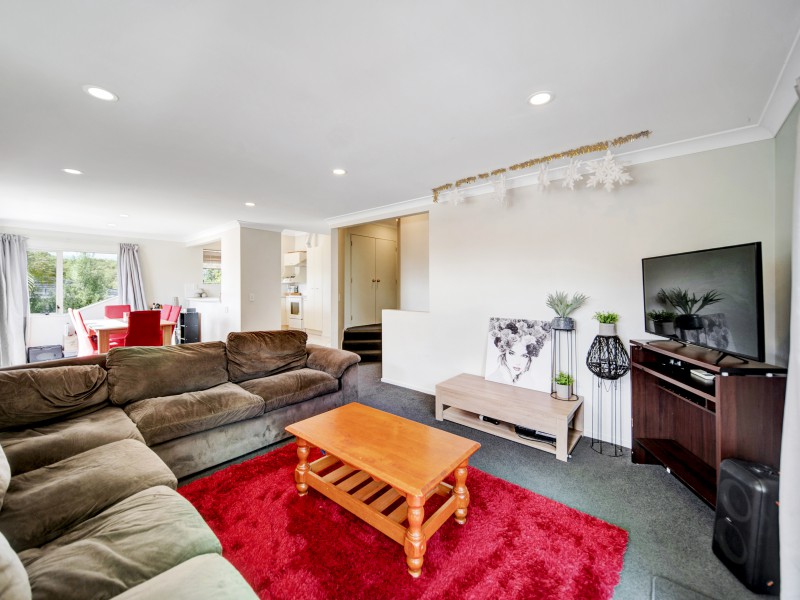 25a Mirrabooka Avenue, Botany Downs, Auckland - Manukau, 4 phòng ngủ, 0 phòng tắm