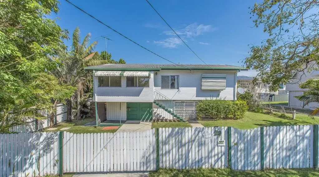 Charming 3-Bedroom Highset Home in Prime Margate Location