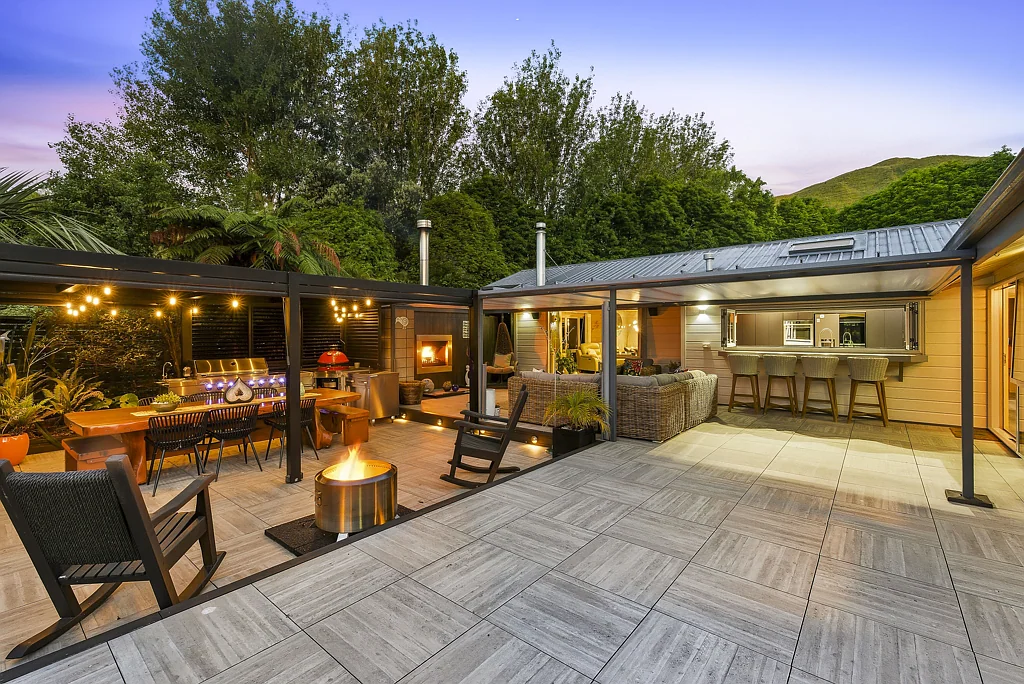 Paraparaumu 4ਬੈੱਡਰੂਮ Refined Valley Retreat!