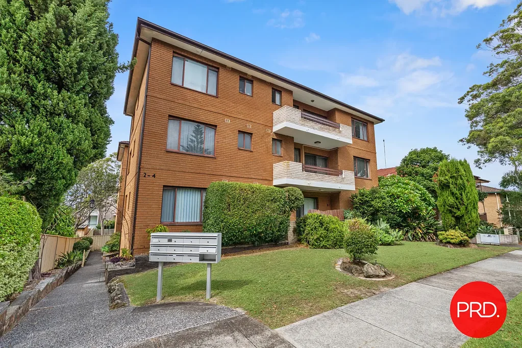 4/2-4 Hampton Court Road, Carlton, NSW 2218