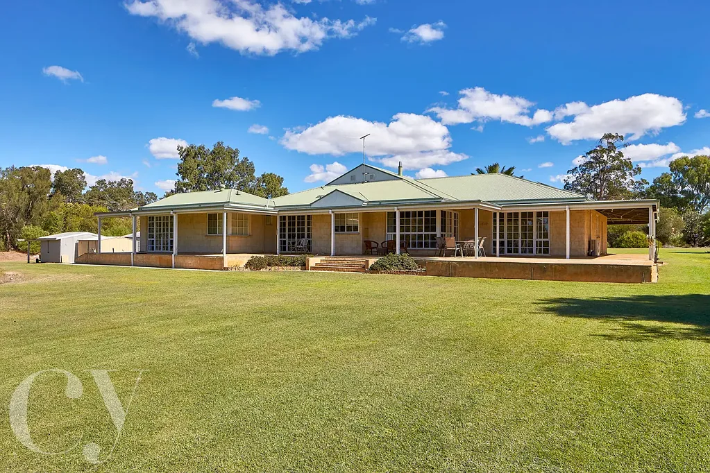 165 Cumming Road, Oakford, WA 6121