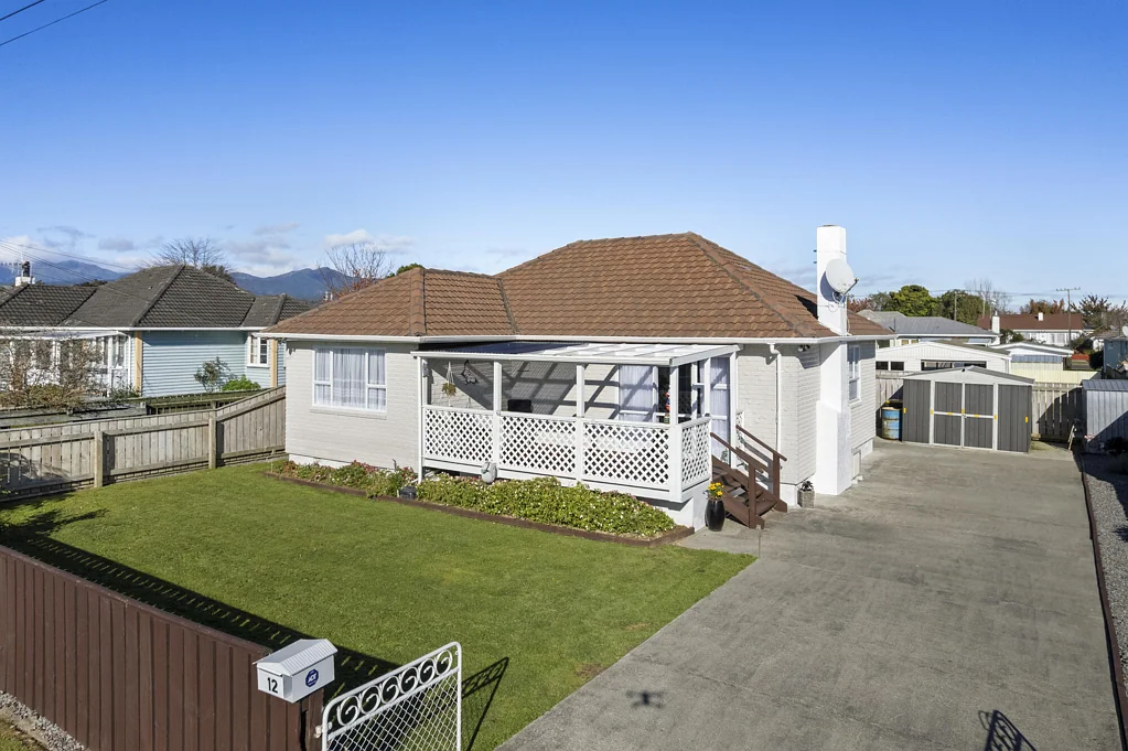 Levin 3 Bedroom 3 Bedrooms Plus an Office Great Value here!