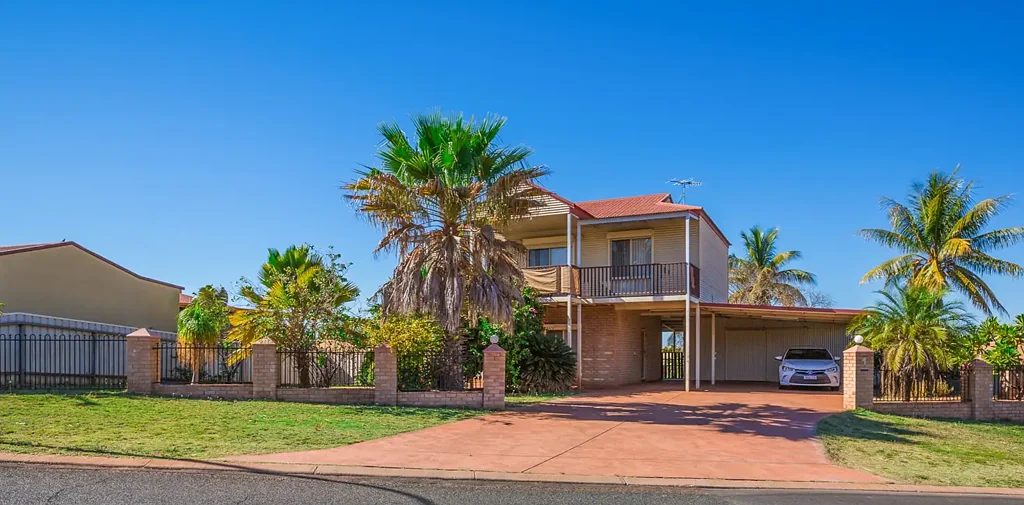 South Hedland 4chambre Ocean Views • Double-Storey Family Home • Huge 804m² Block