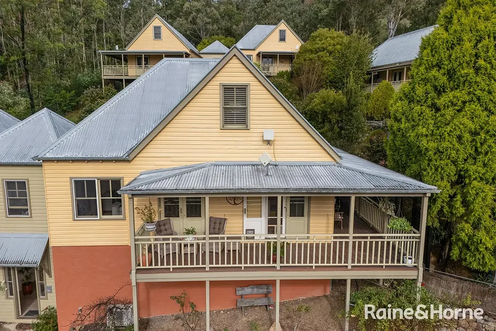 Kangaroo Valley 3 Bedroom Affordable Country Village Living!