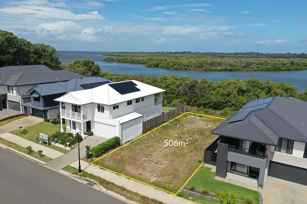 Griffin Elevated Block of Land with Water Views in Griffin Pocket Riverside