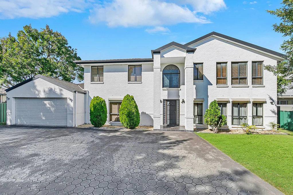 Oatlands 4Zimmer Elegant Family Home in Prime Oatlands Location