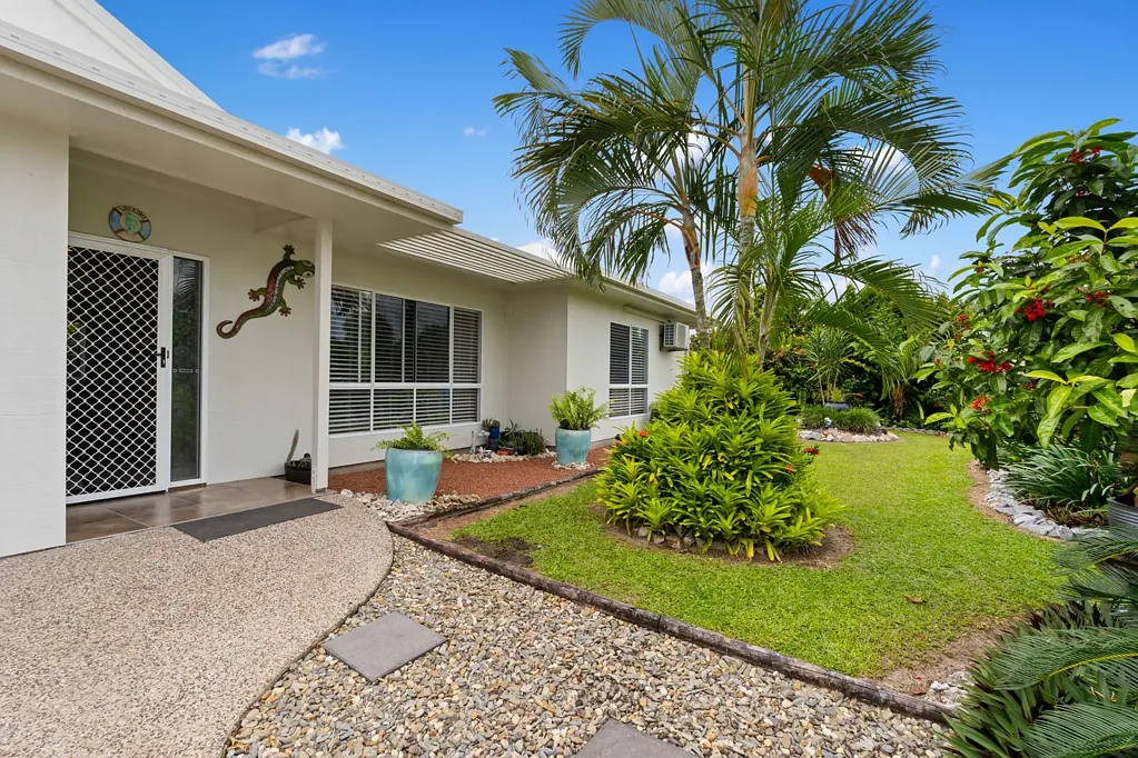 1/1 Seaview Court, Wongaling Beach, QLD 4852