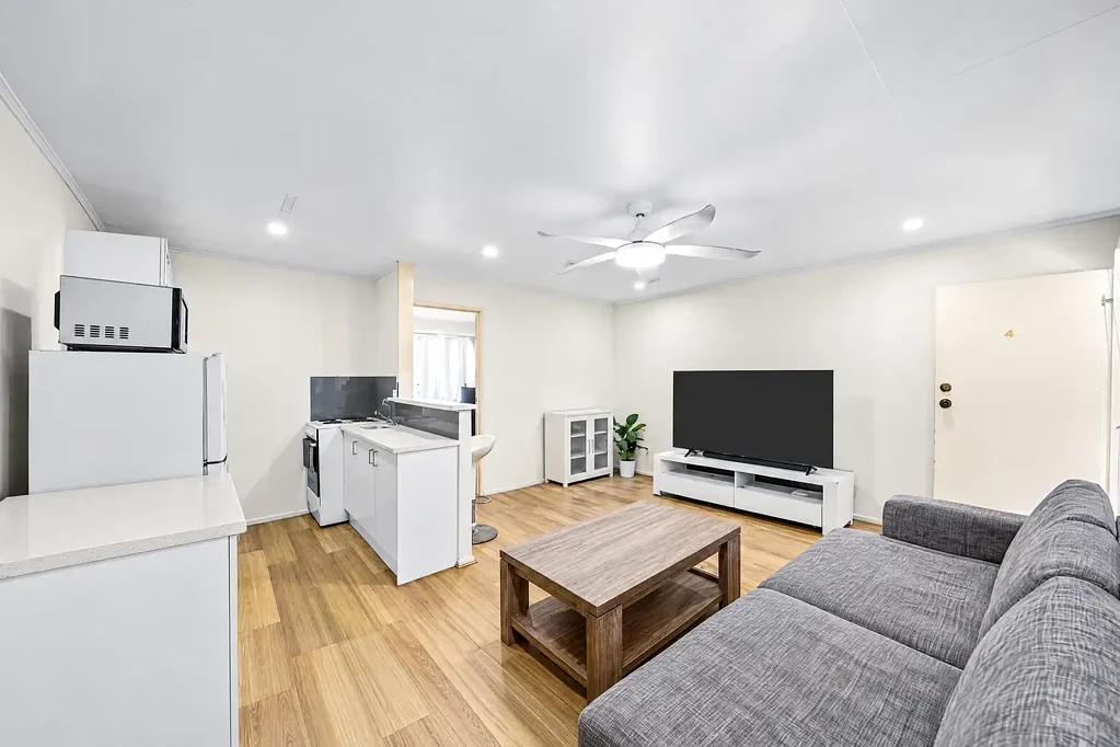 Surfers Paradise 1房  Walk to the Beach/Surfers Paradise | Boutique Block of 5 on 506sqm