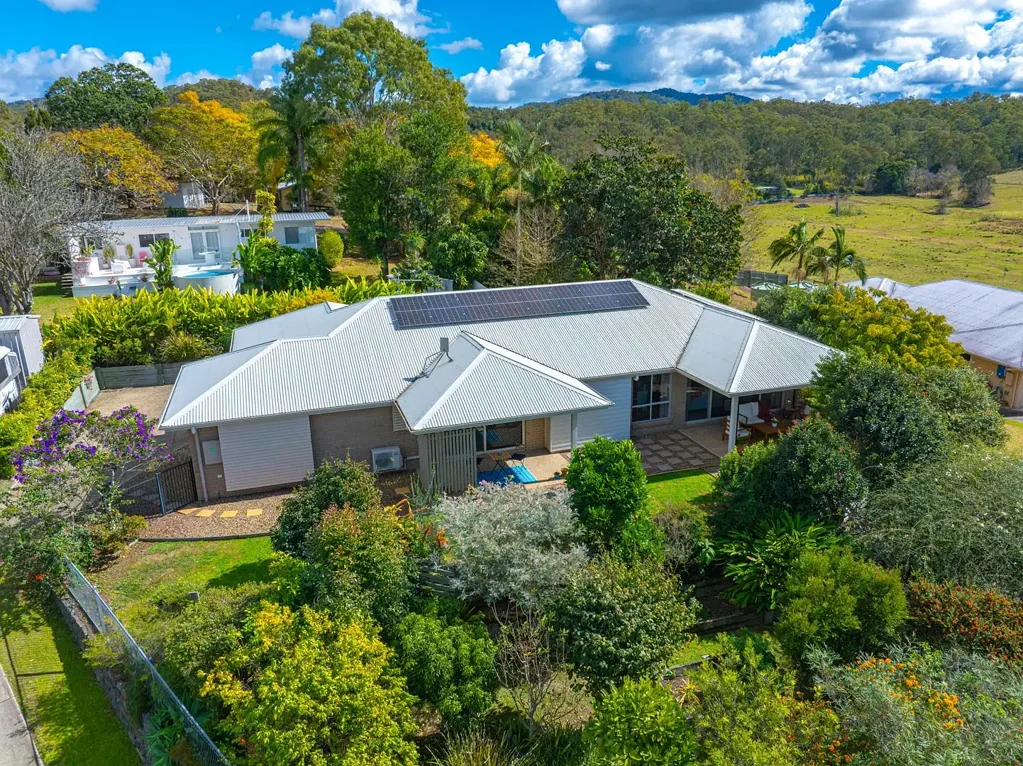 Kenilworth 4બેડરૂમ SENSATIONAL VIEWS FROM THIS BEAUTIFUL HOME