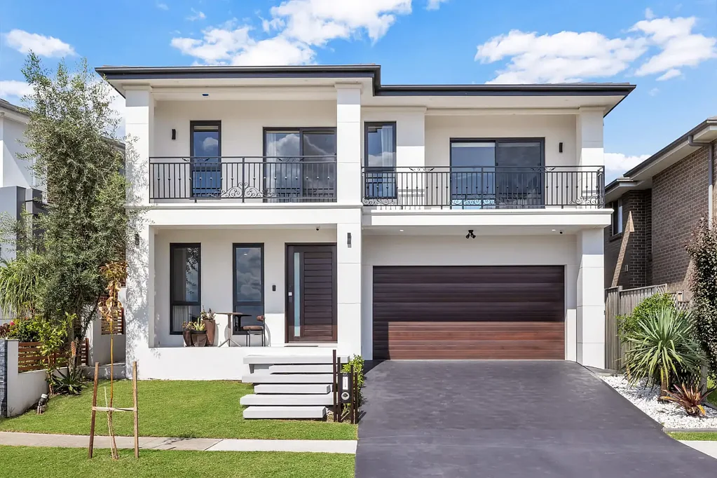 Box Hill 4બેડરૂમ French Provincial Luxury | Park-Facing | Approx.41 Squares Built