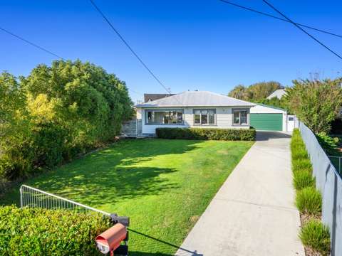 Feilding 3房  Immaculate Double Glazed On 1,013m2