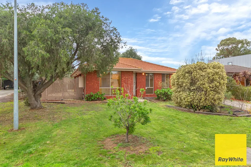Charming Family Home in a Convenient Werribee Location