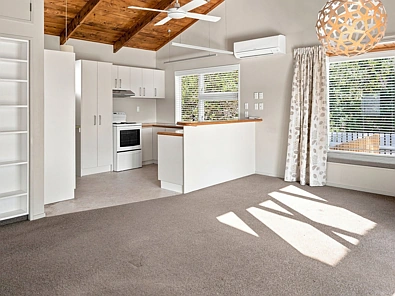 24 West Hoe Road, Orewa, Rodney, Auckland, 2房, 1浴, House