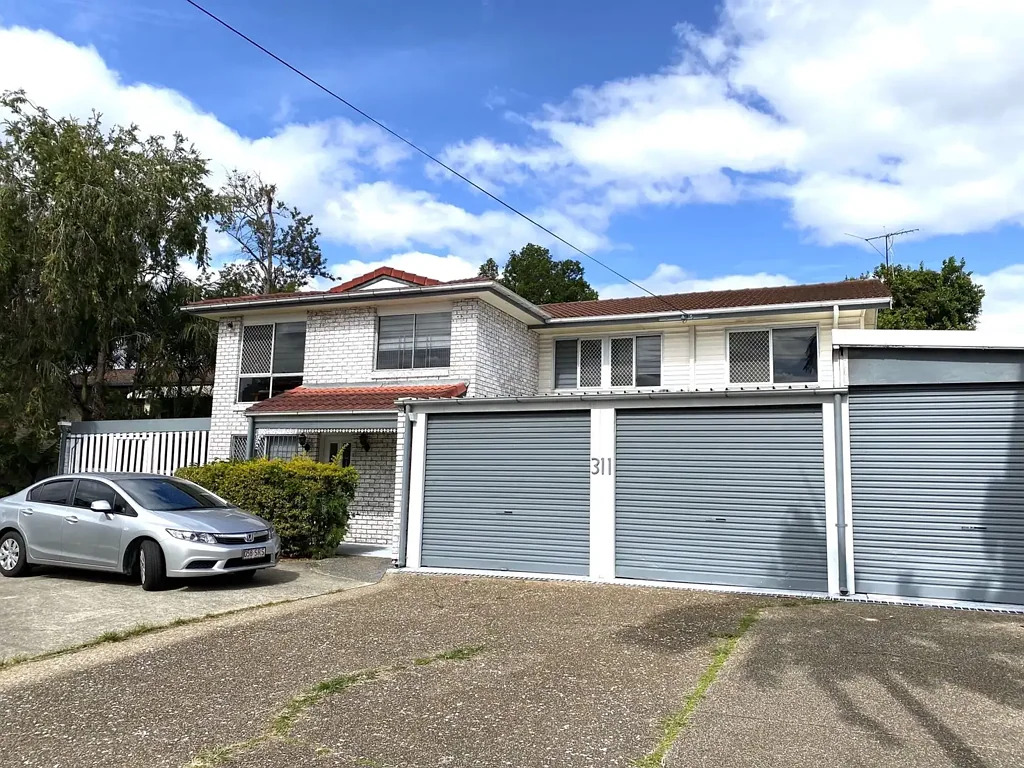 Sunnybank Hills 6Habitaciones Living or Business Set-Up with Investor Opportunities!