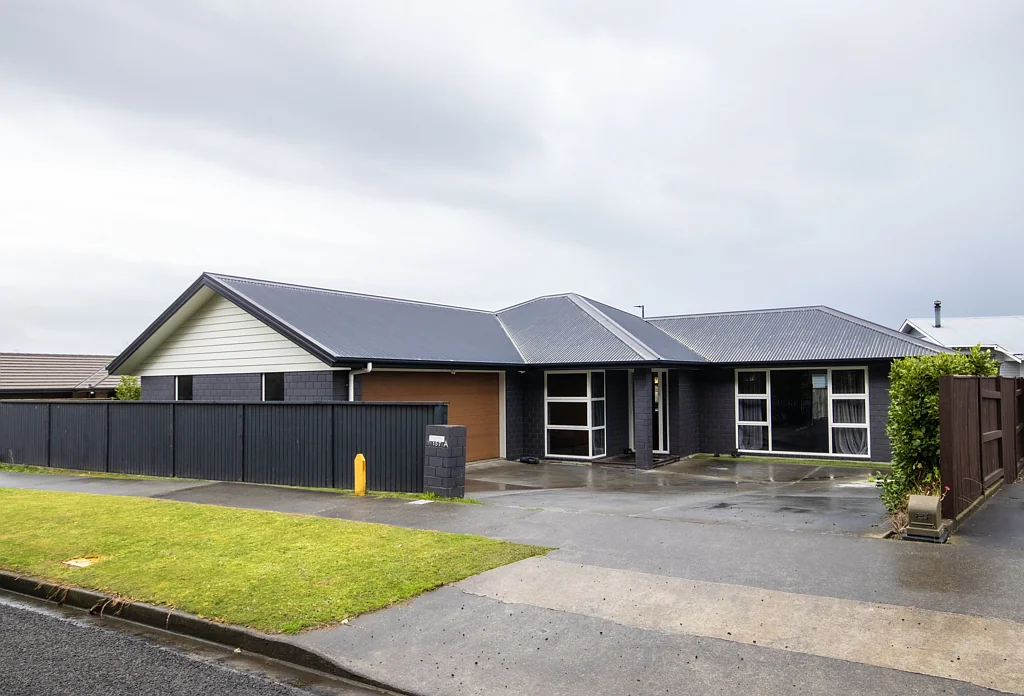 Kelvin Grove 3部屋 Award-winning home – make it yours!