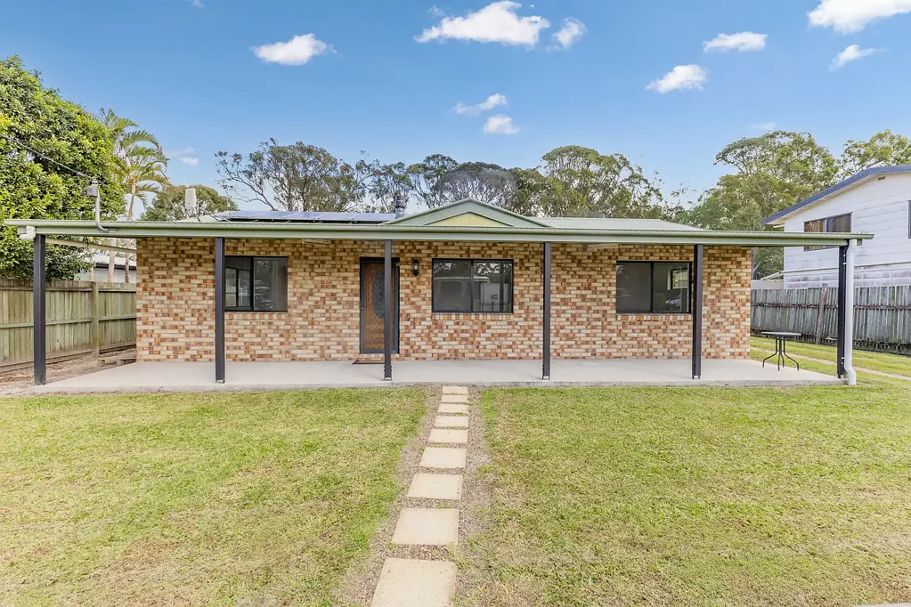 Aldershot 3房  Solid Lowset Brick Home with Shed, Side Access & Solar
