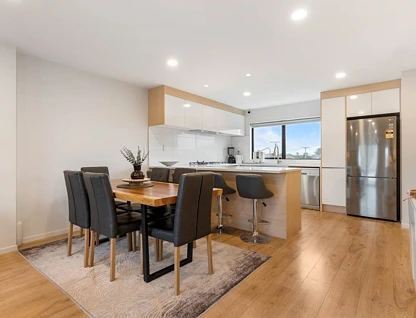 2/20 Charles Street, Papatoetoe, Manukau City, 2 habitaciones, 2 baños, Townhouse