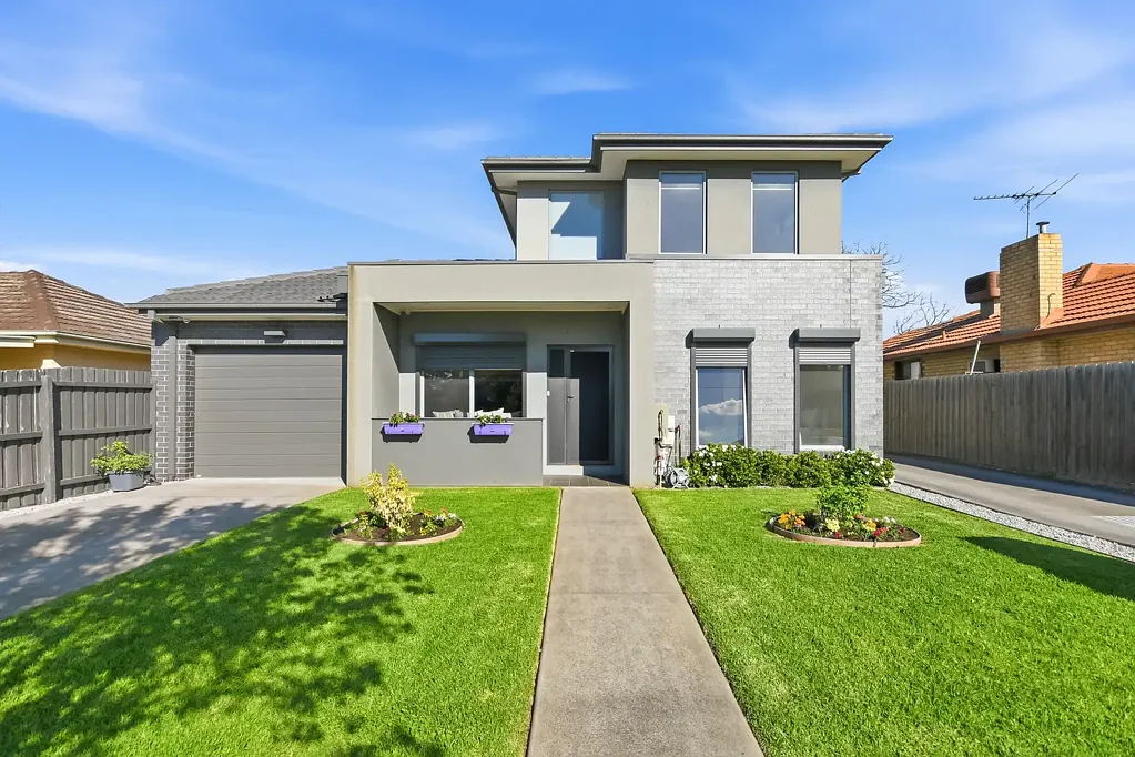 Thomastown 3房 时尚、低维护生活，位于优越的生活区 Stylish, Low-Maintenance Living in a Prime Lifestyle Location