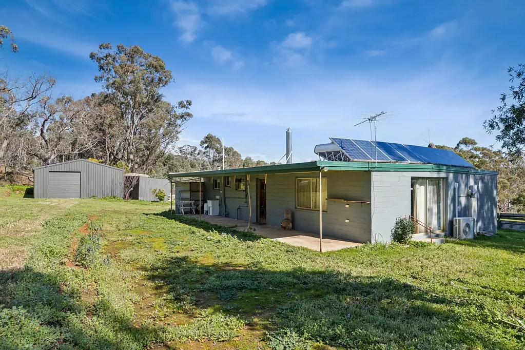 Heathcote 2房  AFFORDABLE ACERAGE CLOSE TO TOWN - 29 ACRES