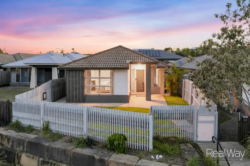 24 Sovereign Drive, Deebing Heights, QLD 4306