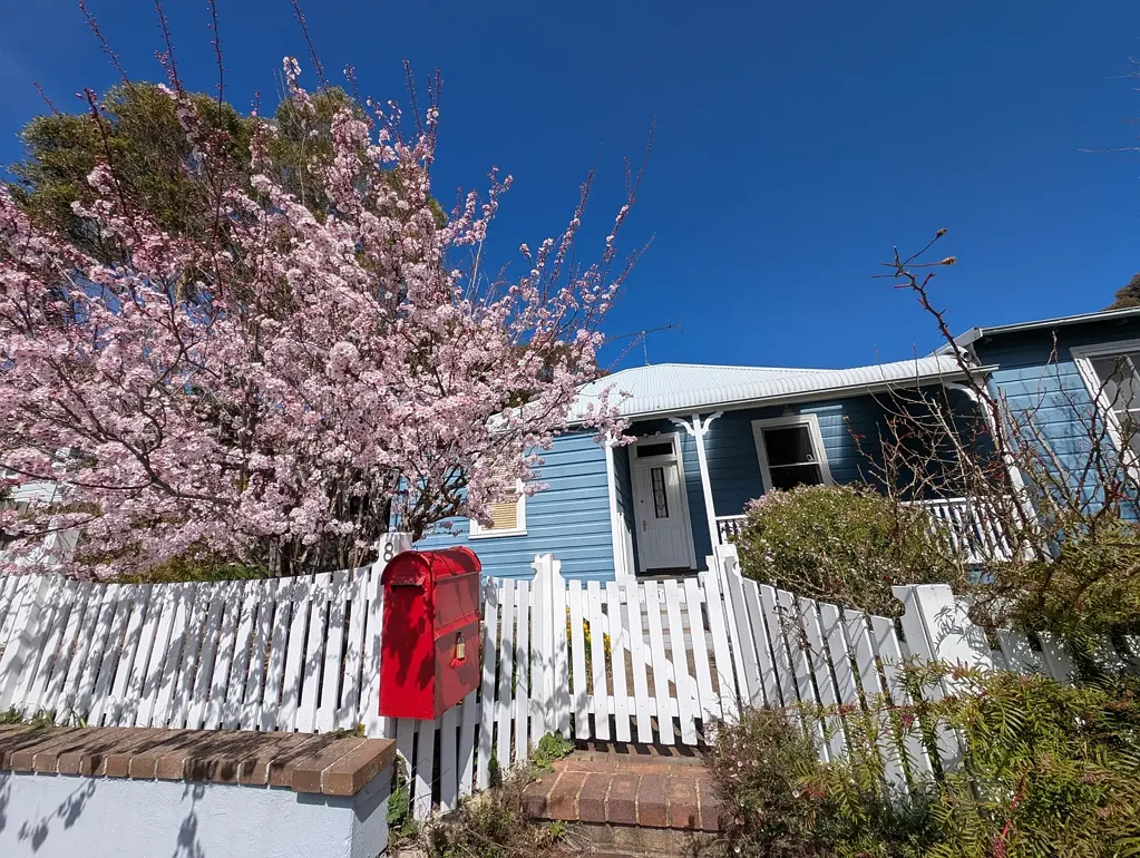 Katoomba 5房  Charming Traditional Mountain Cottage in Prime Location - Rare Offering!